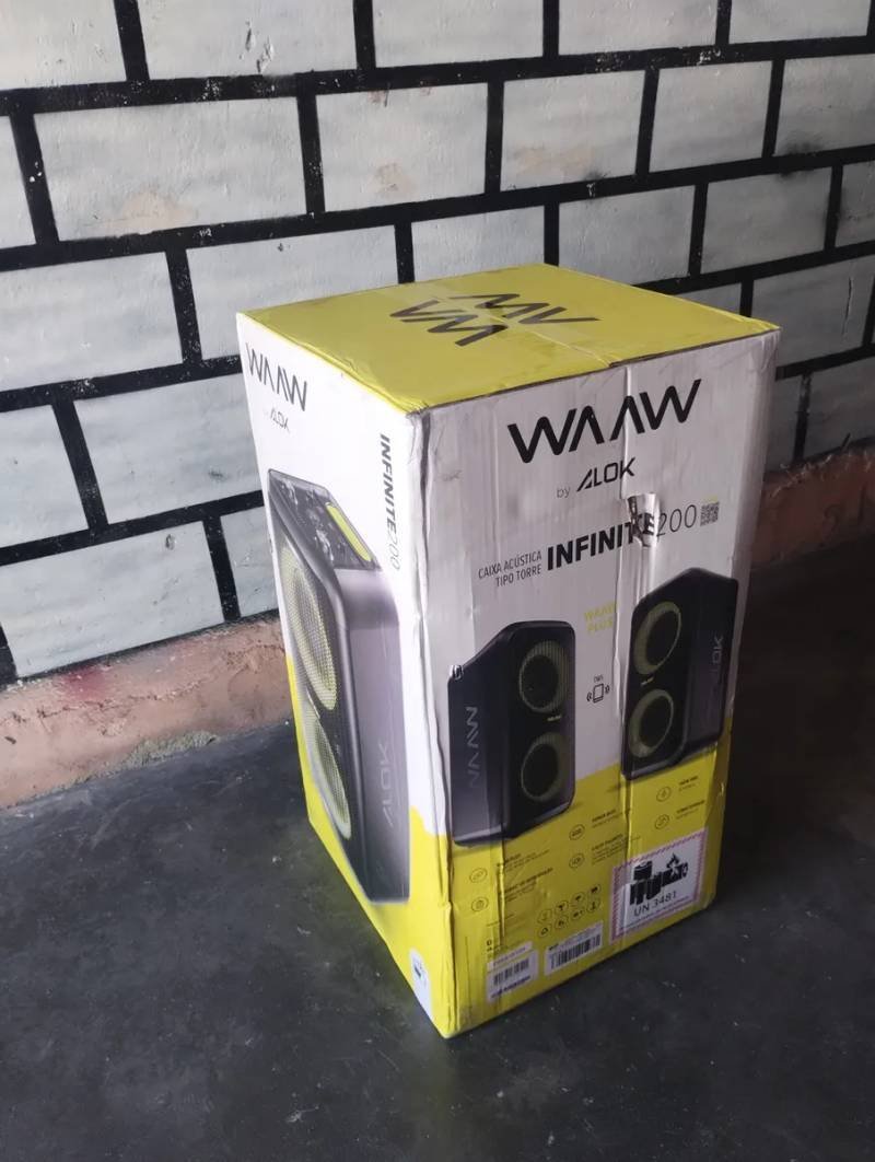 Detalhe de LEDs e painel